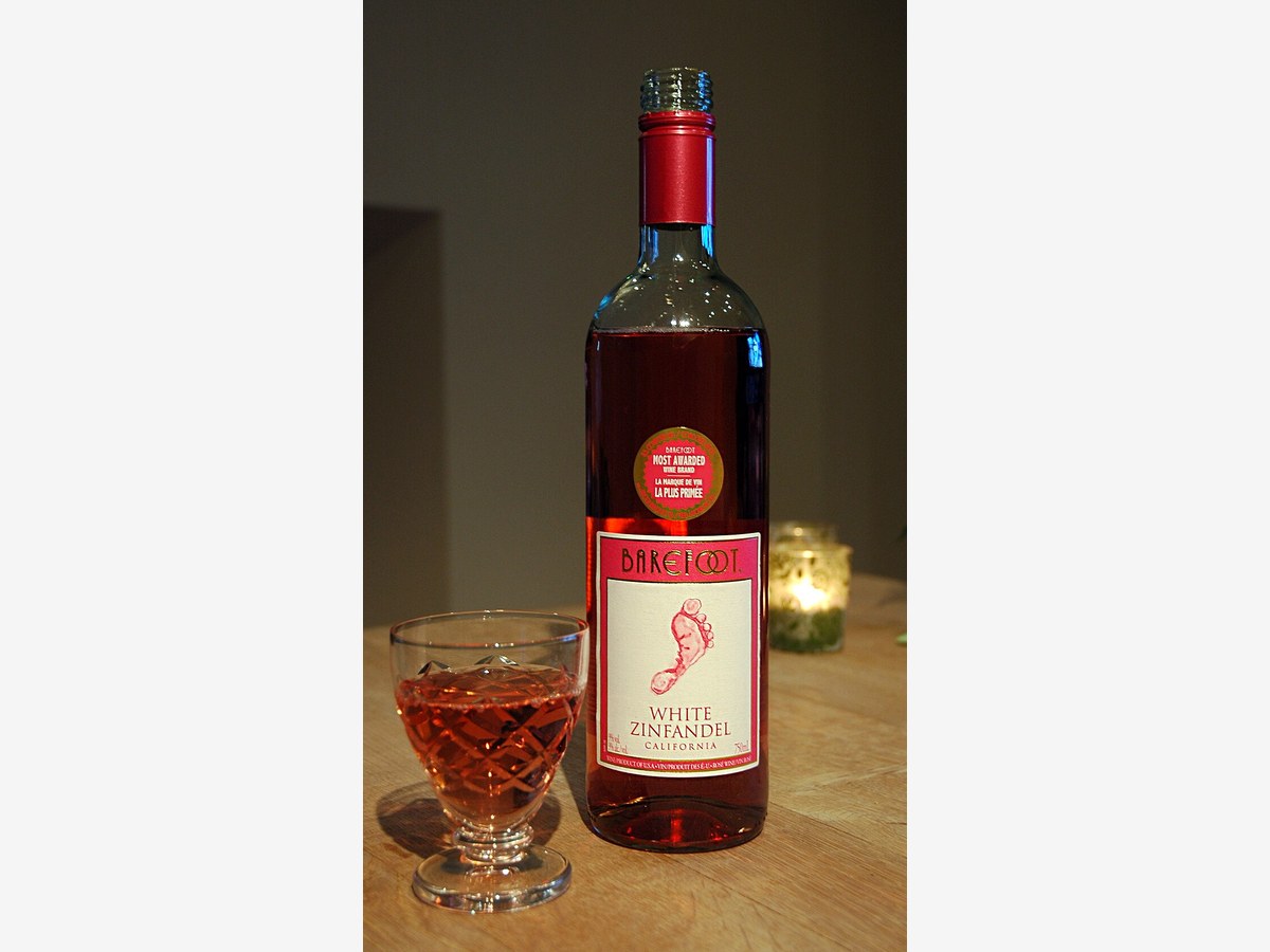 Flasche Rosé Wein